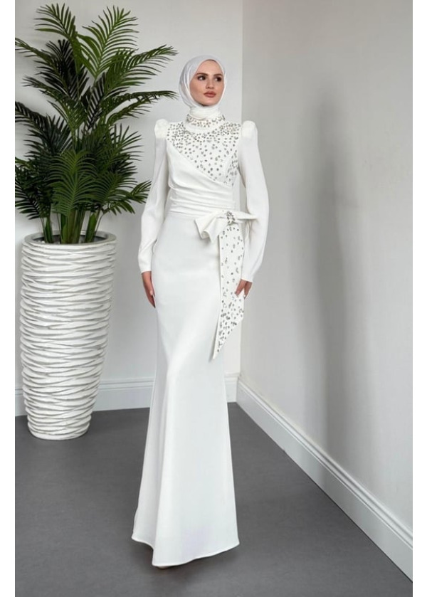 Lalissa Yandan Fiyonklu Taşlı Krep Abiye Beyaz